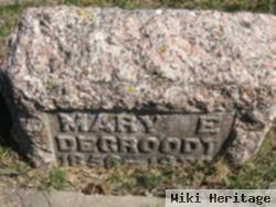 Mary E Degroodt