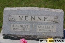 Amelia Becht Venne