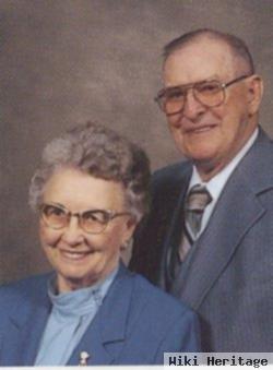 Verna Cecil Mclaughlin Heinrichs