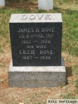 Lillie Dove