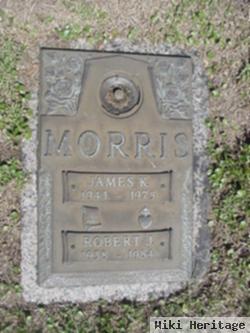 Robert J Morris