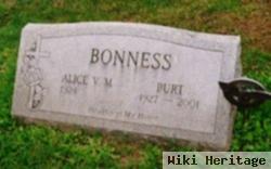 Alive V. M. Bonnes