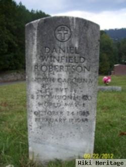 Daniel Winfield Robertson, Sr