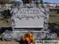 Elsie Therese Kutzer