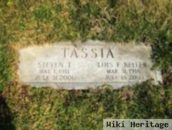 Steven T Tassia