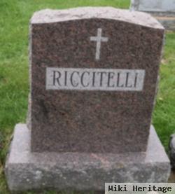 Daniel J Riccitelli