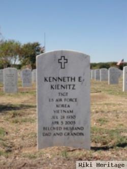 Kenneth E Kienitz