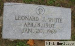 Leanord White