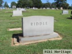 Harry Lee Riddle