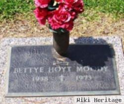 Bettye Hoyt Moody