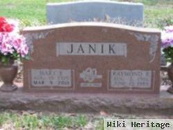 Mary Janik