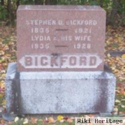 Walter E Bickford