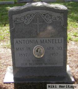 Antonia Manelli