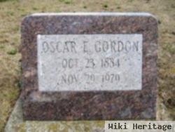 Oscar E Gordon