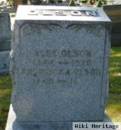 Alek Olson