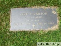 Lyle E Larson