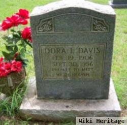 Dora L Davis