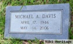 Michael Alonzo Davis