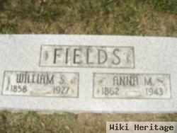 Anna M Fields