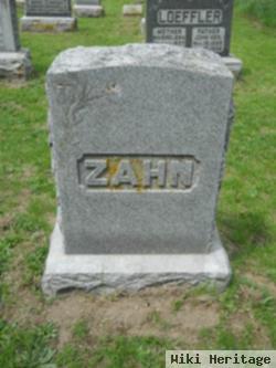 Bertha D Zahn