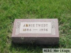 Annie Hegland Twedt