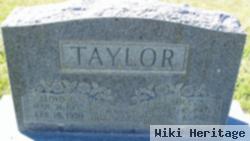 Lloyd Laclair Taylor, Sr