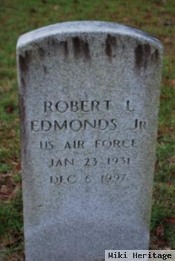 Robert L Edmonds, Jr