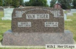 Sadie Harms Van Tiger