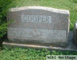 Henry W Cooper, Sr