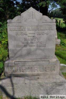 Robert R Mushrush