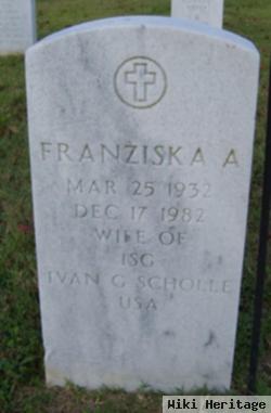 Franziska A Scholle