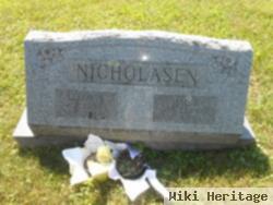 Mae B. Linaberry Nicholasen