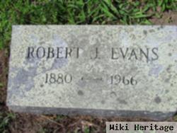 Robert J Evans