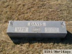 W. H. "hamp" Davis