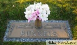 Ralph D Runnels