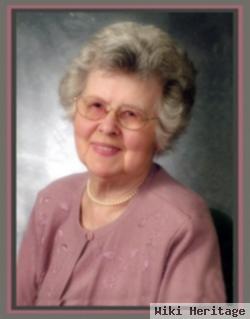 Evelyn C "sue" Oestreich