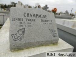 Lennis "fwank" Champagne