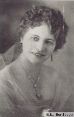 Elvira Kelly Segura