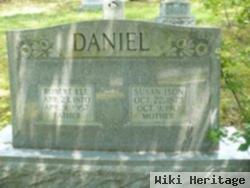 Robert Lee "lee" Daniel