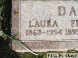 Laura Davis