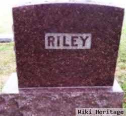 Infant Son Riley