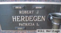 Robert Jerome "bob" Herdegen