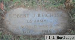 Robert J Reighter