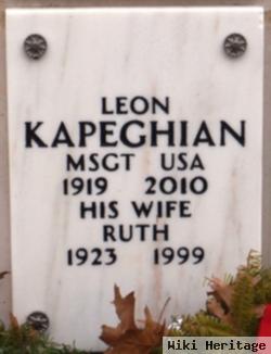 Leon Kapeghian