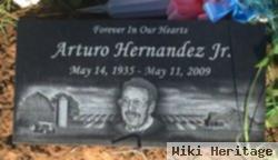 Arturo Hernandez, Jr