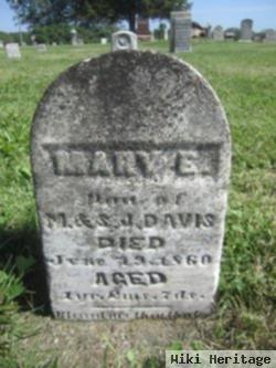 Mary E Davis