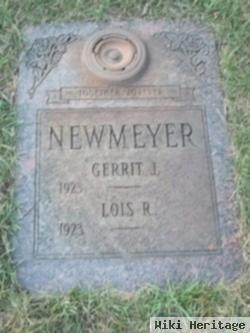 Lois R Newmeyer