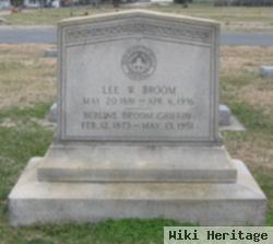 Lee W Broom