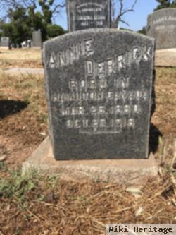 Annie Derrick