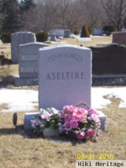 Robert R Aseltine